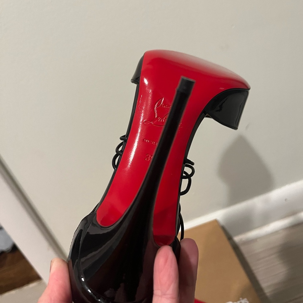 EUC Christian Louboutin Confusa Black Patent Stilettos, Size 39.5 - Picture 11 of 15